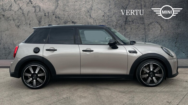 MINI Hatchback 2.0 Cooper S Exclusive 5dr Petrol Hatchback
